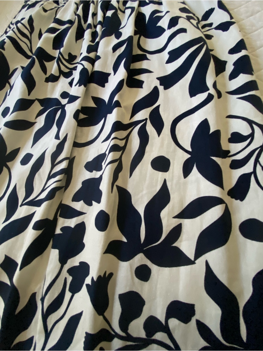 Time and Tru Navy and White Floral Pull On Midi Skirt with Front Slit Size M - Picture 12 of 16
